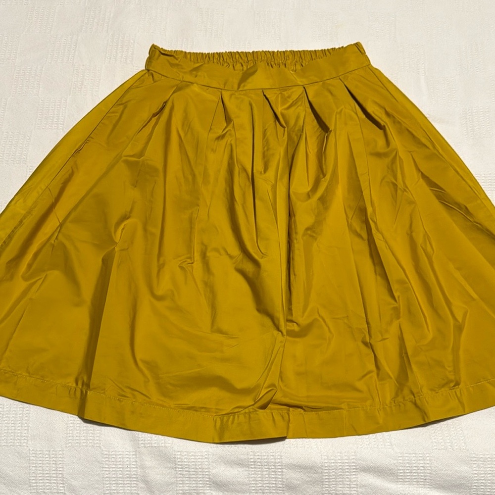 Elegant Mustard Skirt